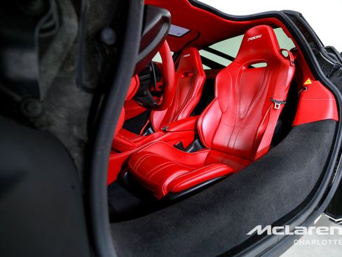 Used 2019 McLaren 720S image 12