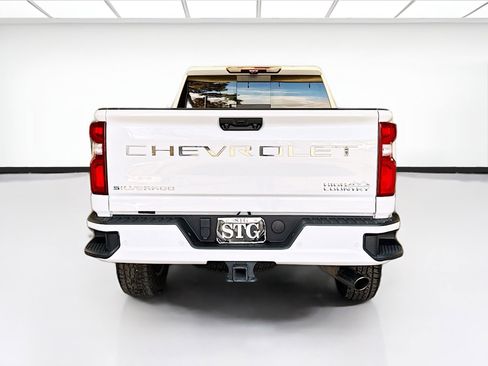 Used 2022 Chevrolet Silverado 3500 High Country image 4