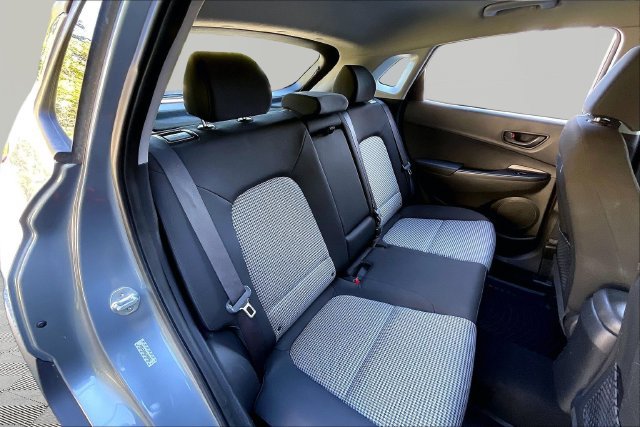 Used 2020 Hyundai Kona SE FWD image 17