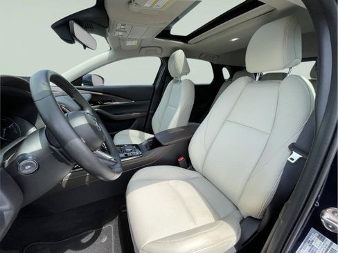 Used 2023 MAZDA CX-30 AWD 2.5 S w/ Premium Package image 13