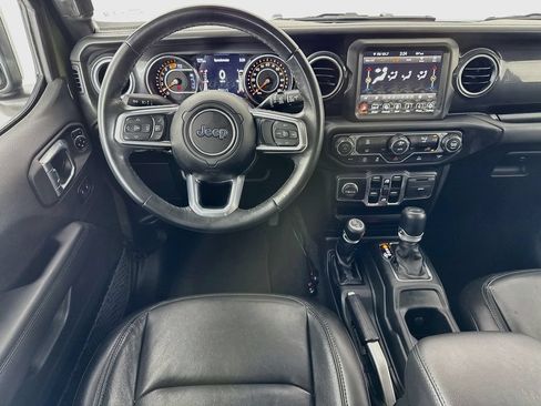 Used 2021 Jeep Wrangler Unlimited Sahara AWD/4WD image 21