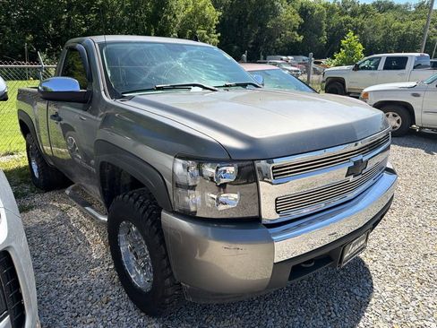 Used 2008 Chevrolet Silverado 1500 W/T w/ LS Package AWD/4WD image 1
