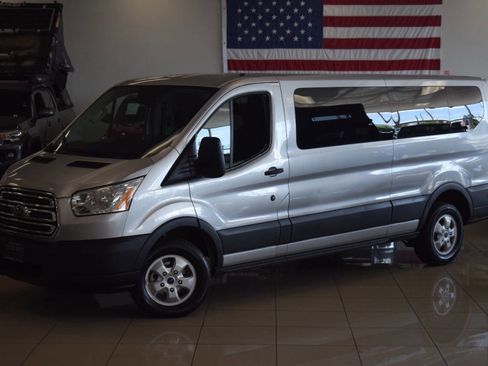 Used 2017 Ford Transit 350 XLT image 24