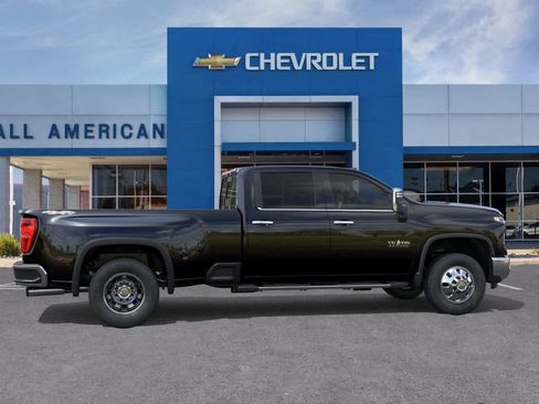 New 2026 Chevrolet Silverado 3500 LTZ w/ LTZ Texas Edition image 6