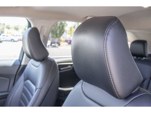 Used 2024 Ford Edge SEL AWD/4WD image 17