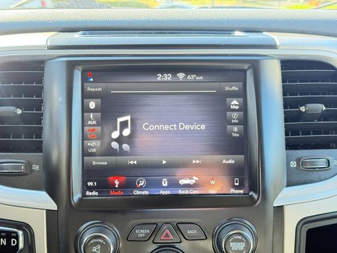 Used 2018 RAM 1500 Classic SLT w/ Luxury Group image 62