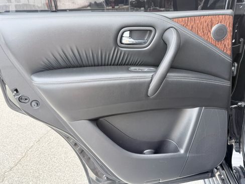 Used 2020 Nissan Armada SL w/ Premium Package RWD image 34