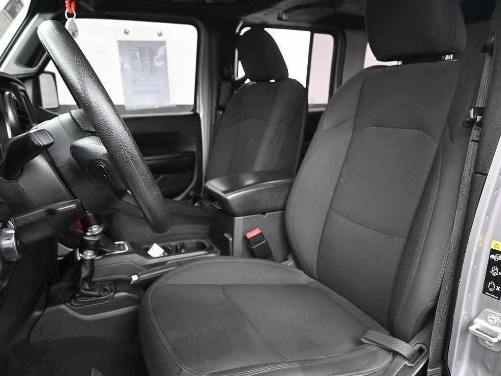 Used 2021 Jeep Wrangler Unlimited Sport AWD/4WD image 24