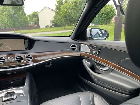 Used 2015 Mercedes-Benz S 550 4MATIC Sedan image 34