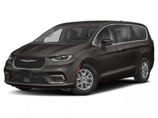 Used 2023 Chrysler Pacifica Touring-L video 1
