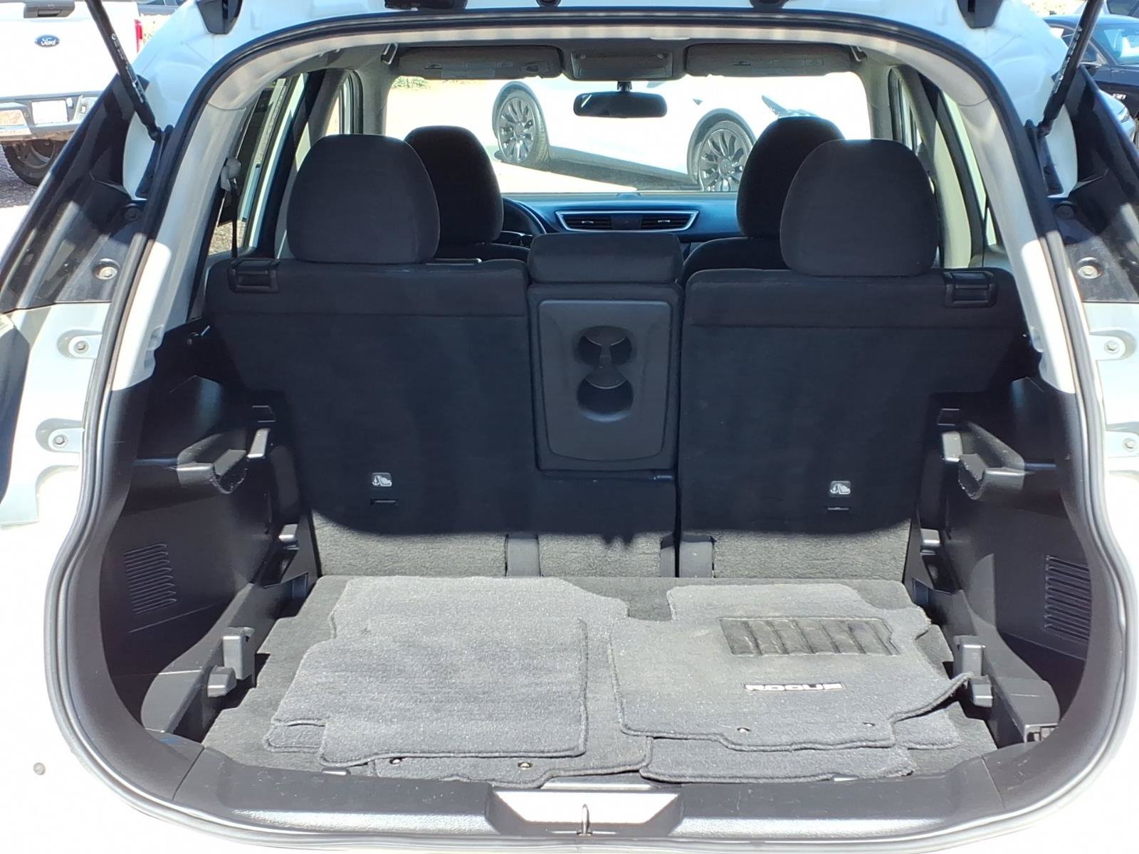 Used 2015 Nissan Rogue SV AWD/4WD image 18