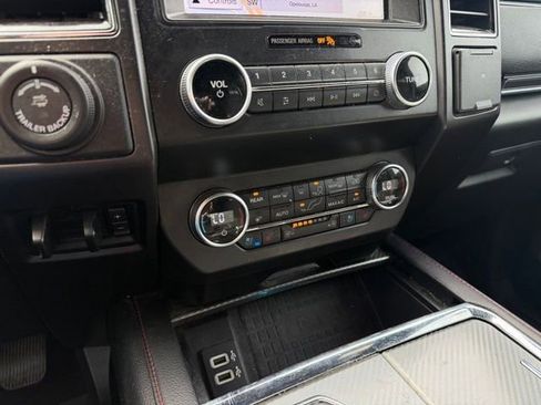 Used 2019 Ford Expedition Limited w/ Equipment Group 303A image 24