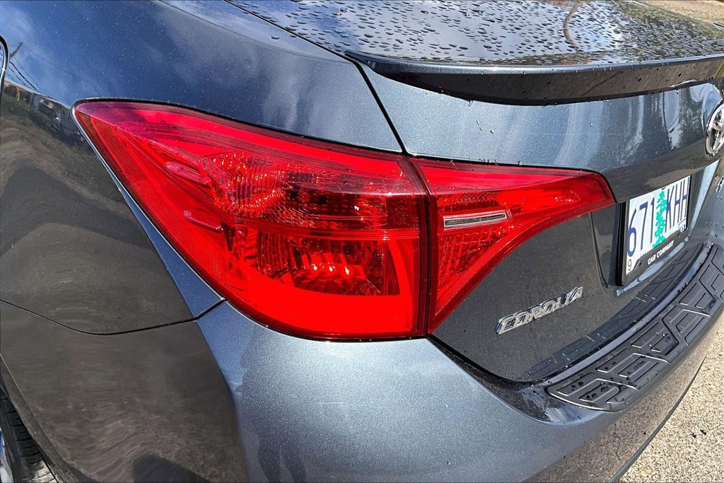 Used 2017 Toyota Corolla SE FWD image 27