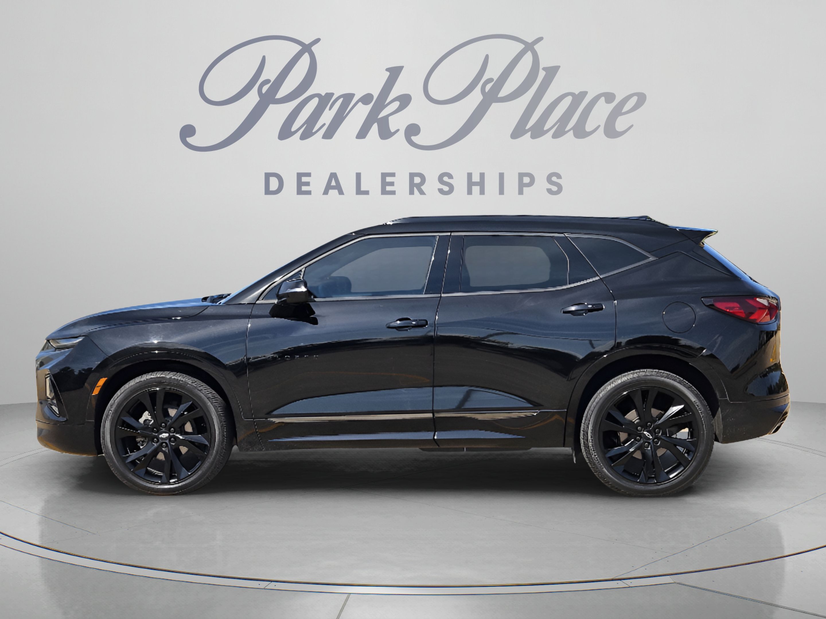 Used 2021 Chevrolet Blazer RS w/ Enhanced Convenience Package FWD image 2