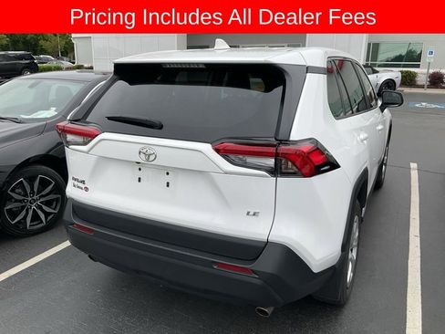 Used 2024 Toyota RAV4 LE FWD image 5