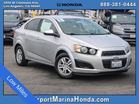 Used 2015 Chevrolet Sonic LT FWD image 1
