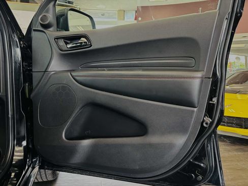 Used 2025 Dodge Durango GT AWD/4WD image 42