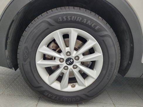 Used 2019 Kia Sorento AWD w/ LX Convenience Package image 31