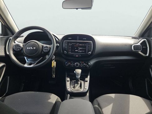 Used 2023 Kia Soul LX FWD image 11
