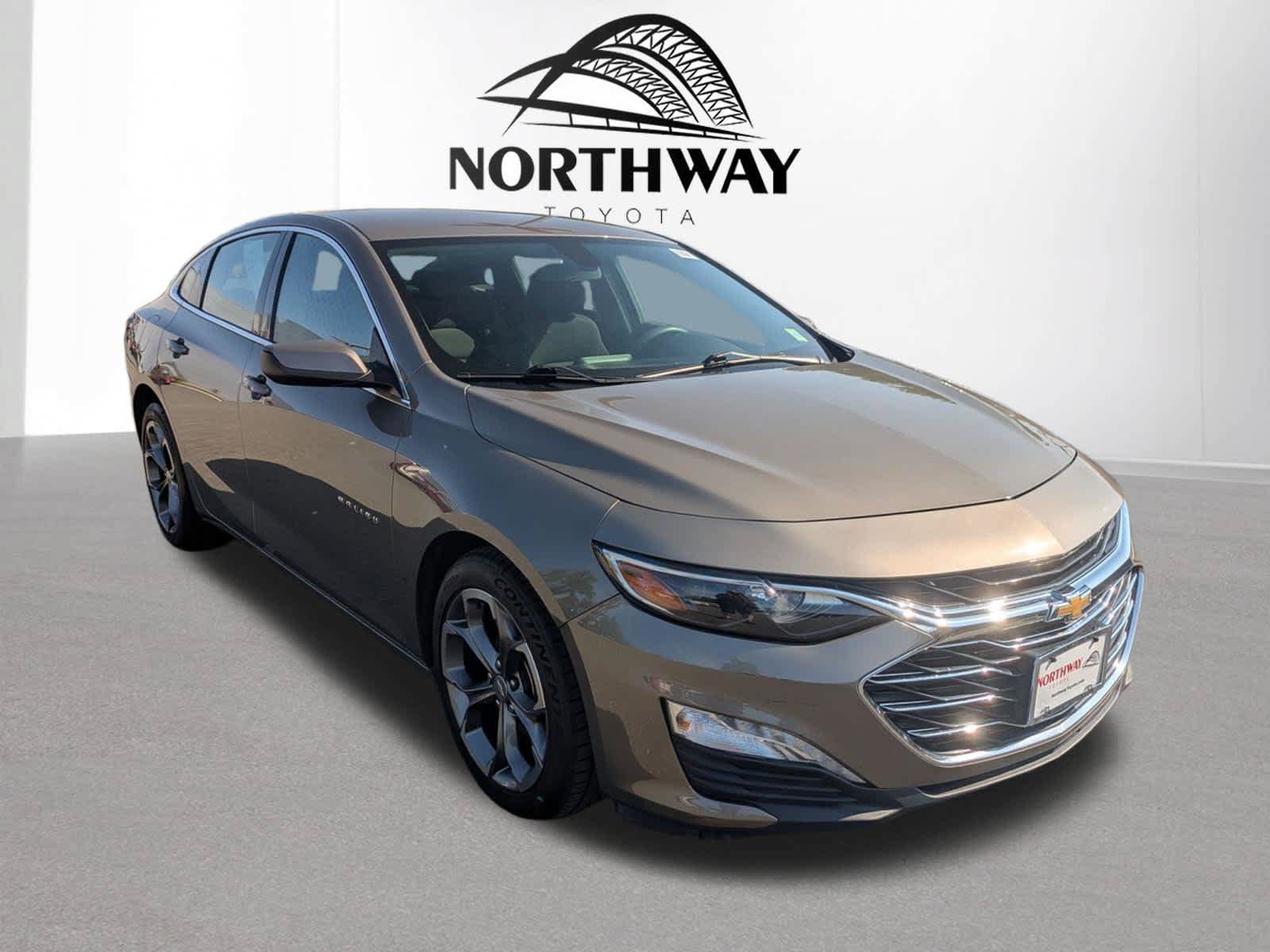 Used 2020 Chevrolet Malibu LT FWD image 1