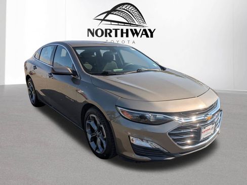 Used 2020 Chevrolet Malibu LT FWD image 1