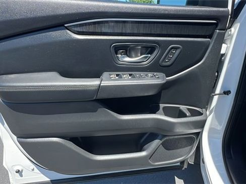Used 2023 Honda Pilot Elite image 19