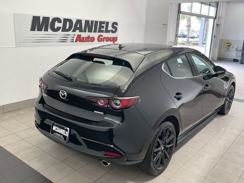 Used 2021 MAZDA MAZDA3 s image 4