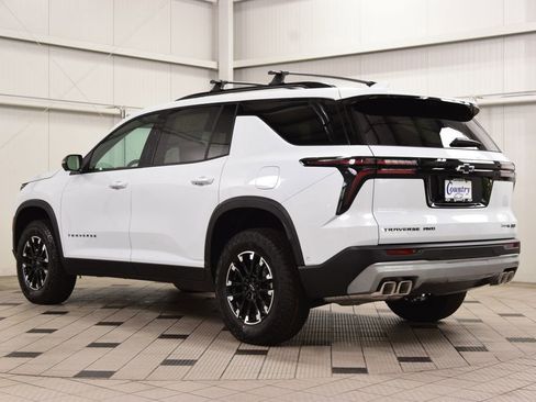 New 2026 Chevrolet Traverse Z71 w/ Enhanced Driving Package AWD/4WD image 6