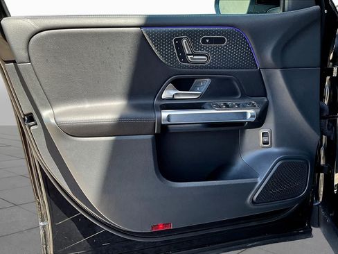 New 2025 Mercedes-Benz GLB 250 image 15