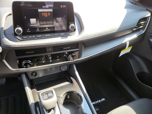 New 2026 Nissan Rogue S image 3