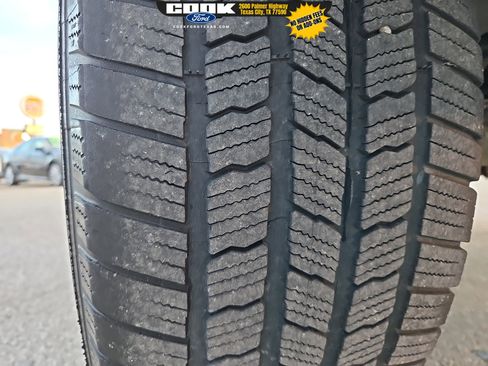 Used 2012 Ford F150 Lariat w/ Lariat Chrome Pkg image 14