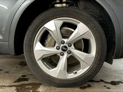 Used 2022 Audi Q5 2.0T Premium Plus w/ Premium Plus Package image 12