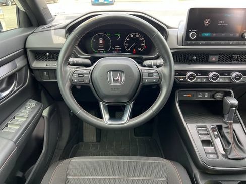 Used 2023 Honda CR-V Sport image 12
