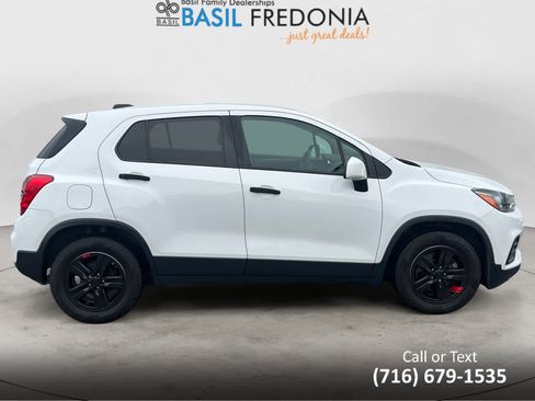 Used 2021 Chevrolet Trax LS w/ Tint and Cruise Package image 6