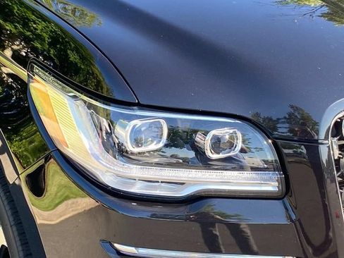 Certified 2024 Lincoln Navigator Black Label AWD/4WD image 4