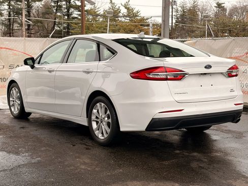 Used 2020 Ford Fusion SE image 11