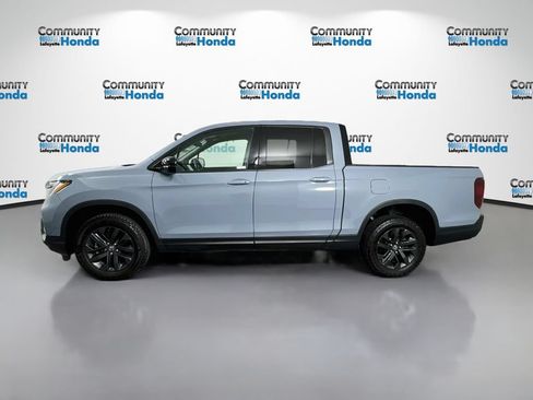 Used 2025 Honda Ridgeline Sport image 8