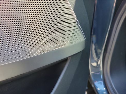 New 2025 GMC Sierra EV Denali image 9