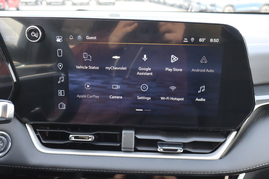 New 2027 Chevrolet Equinox LT FWD image 12