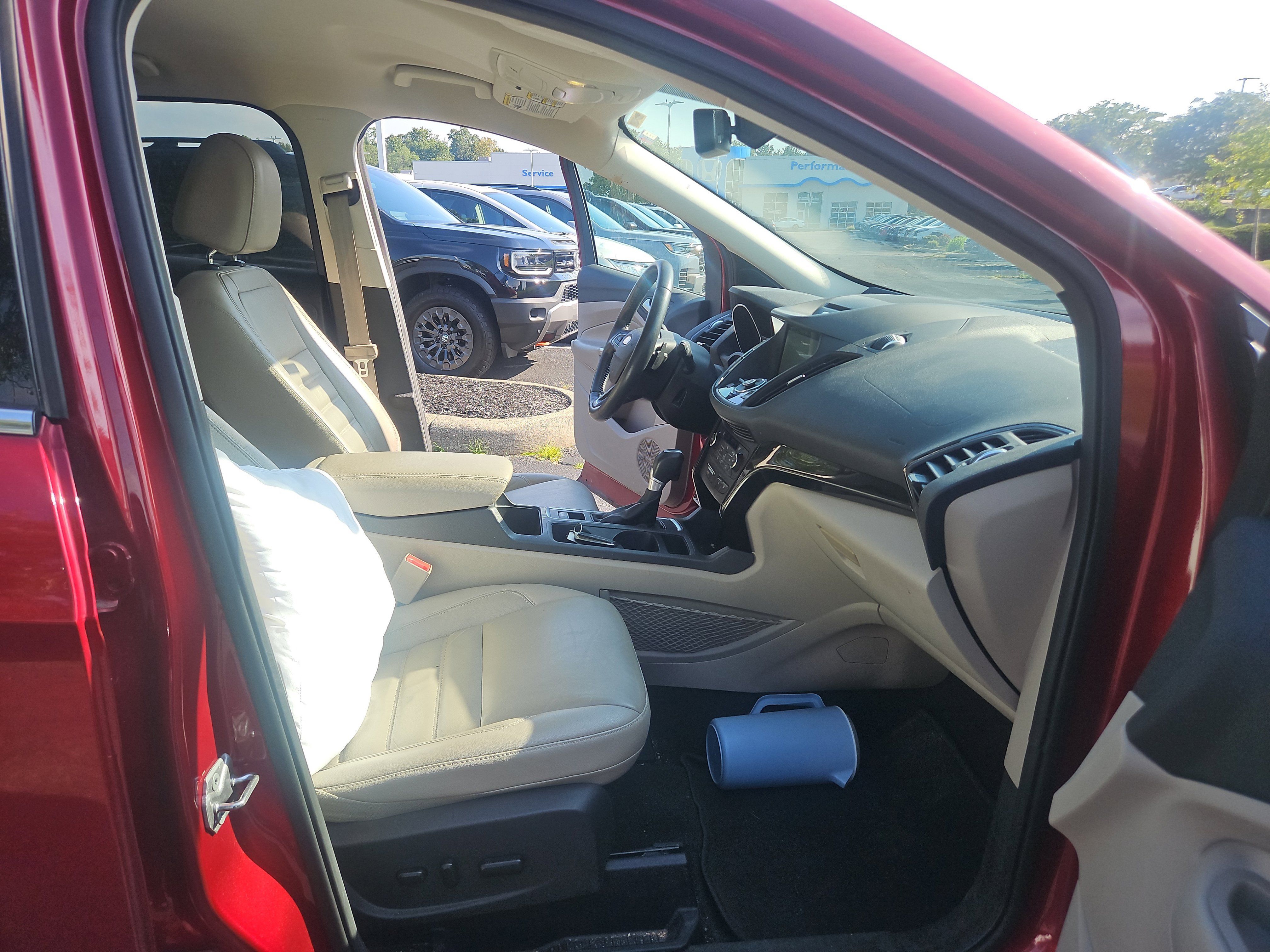Used 2017 Ford Escape Titanium FWD image 24
