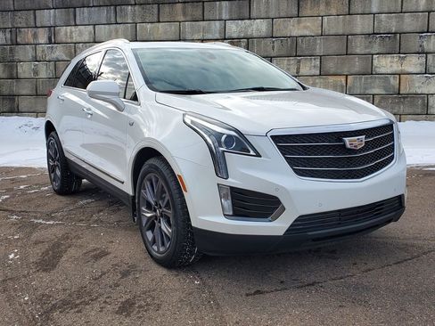 Used 2019 Cadillac XT5 Luxury w/ LPO, Black Ice Package image 7