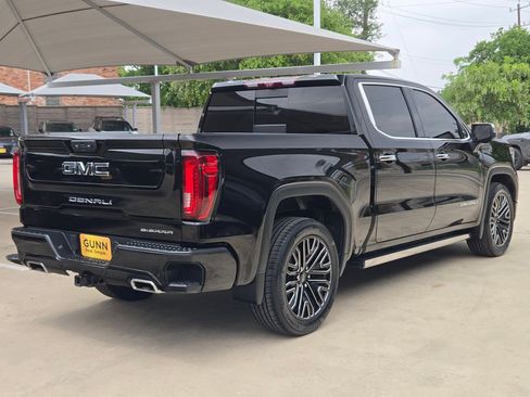 Used 2022 GMC Sierra 1500 Denali Ultimate AWD/4WD image 3