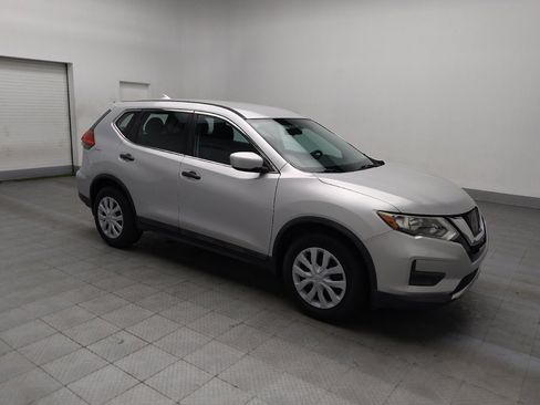 Used 2017 Nissan Rogue S image 11
