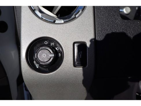 Used 2014 Ford F250 Lariat w/ Chrome Package image 26