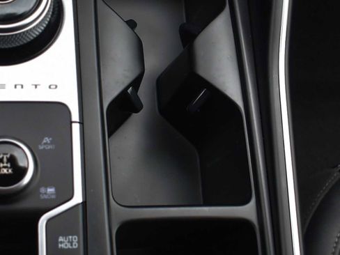 Used 2023 Kia Sorento EX image 26