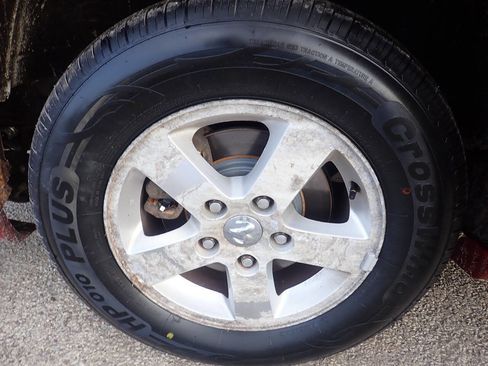 Used 2009 Dodge Grand Caravan SXT w/ Entertainment Group 2 image 26