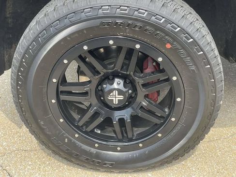 Used 2020 Chevrolet Silverado 1500 LTZ w/ LTZ Premium Package AWD/4WD image 7