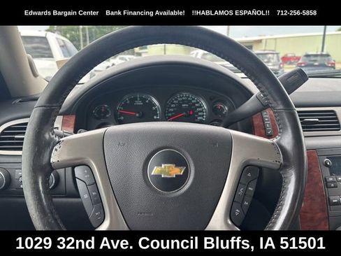 Used 2013 Chevrolet Avalanche LS AWD/4WD image 19