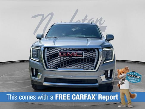Used 2023 GMC Yukon XL Denali w/ Advanced Technology Package AWD/4WD image 2