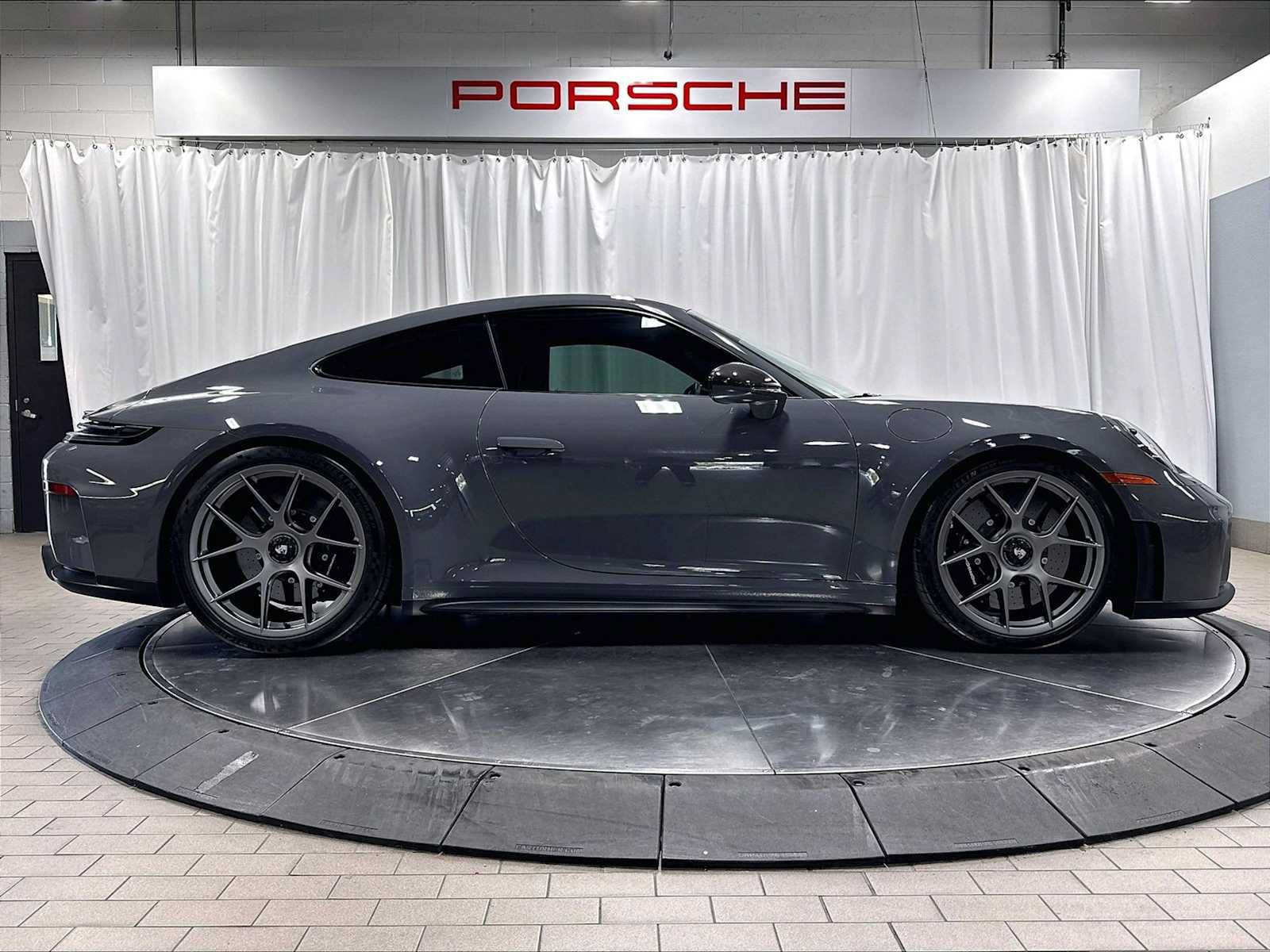 Used 2026 Porsche 911 GT3 RWD image 10